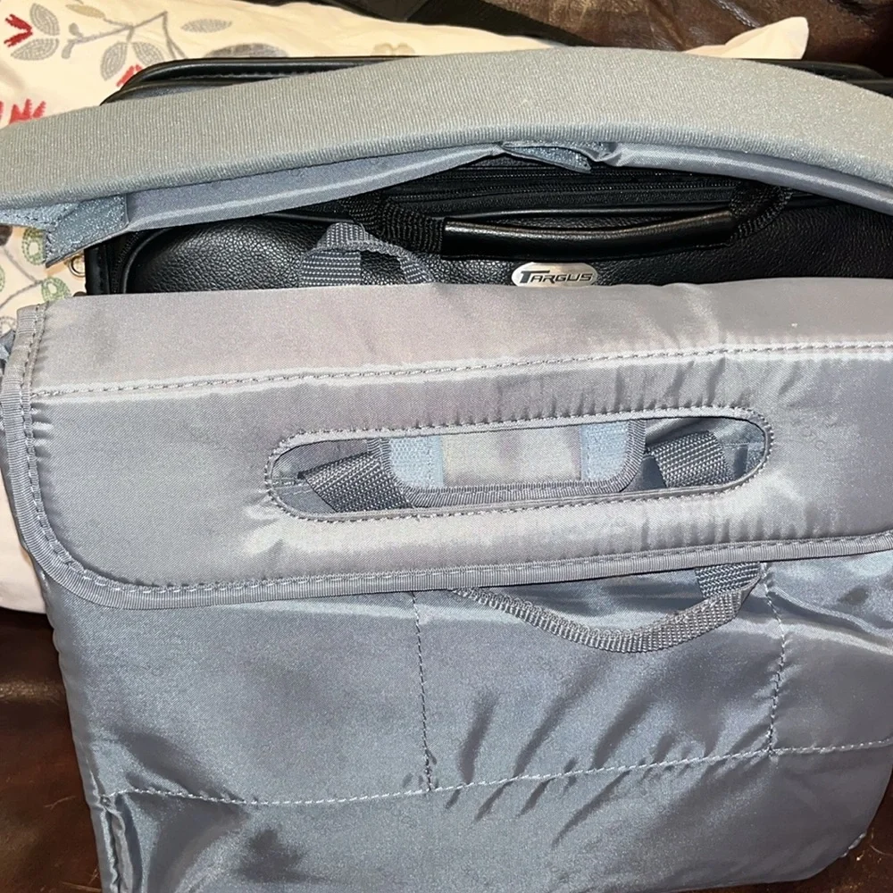 Targus laptop bag